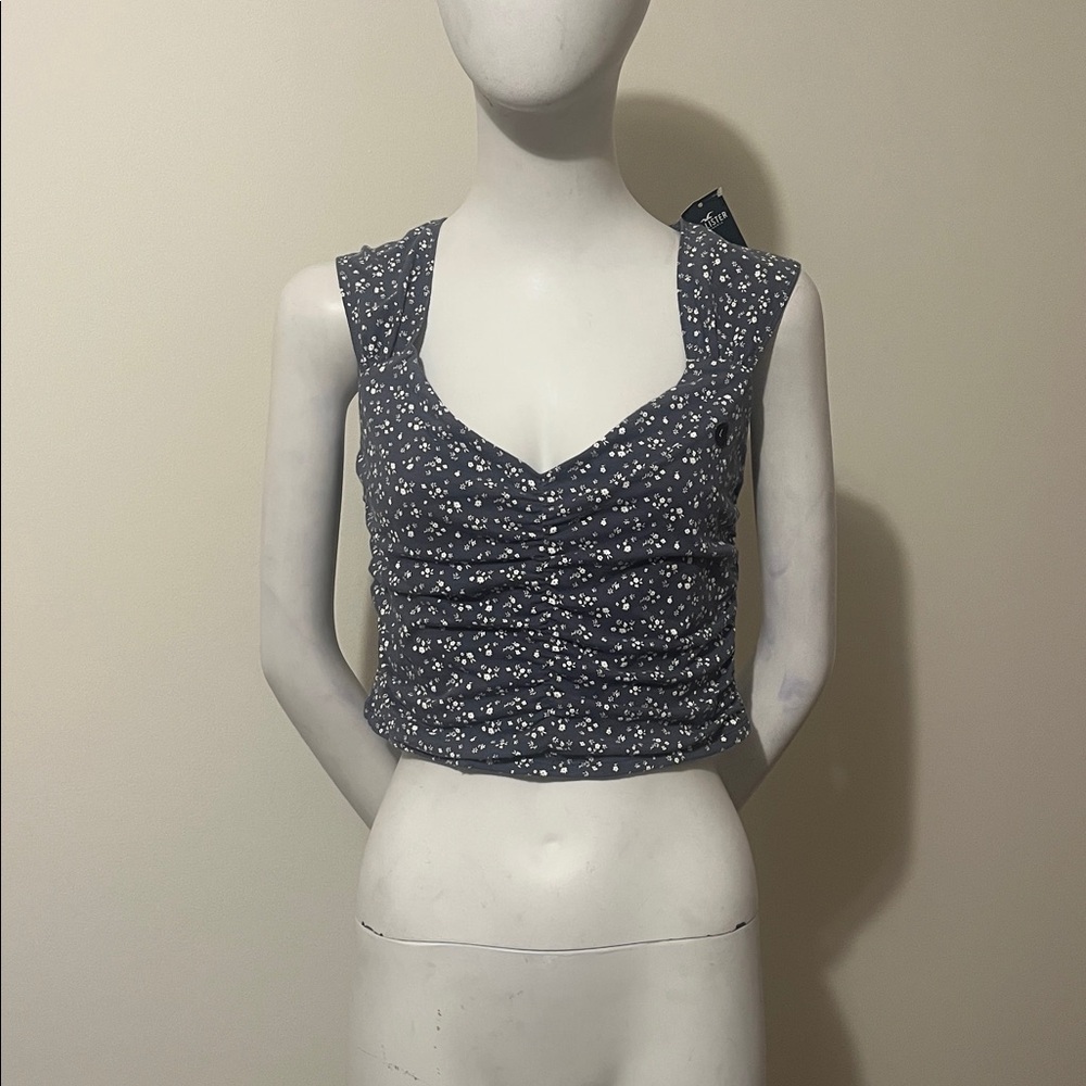 Hollister Navy Floral Crop Top - Picture 7 of 11